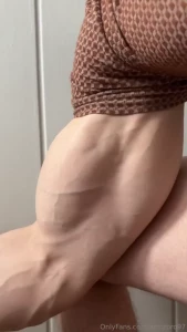 It grows so big huge biceps flexing part 1