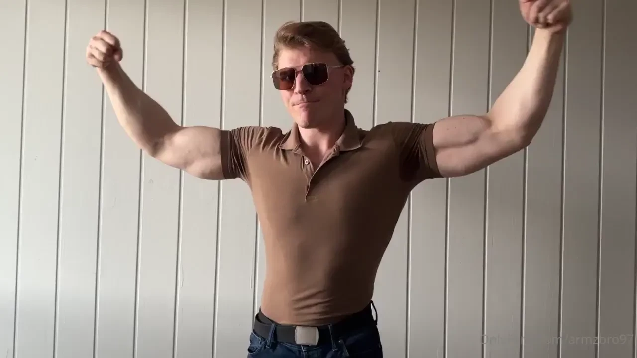 Huge pumped arms flexing in tight shirt full video in your dm s 