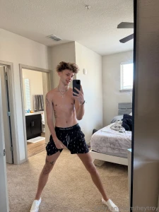 Spend 20 today get a 150 bundle for free in your dm