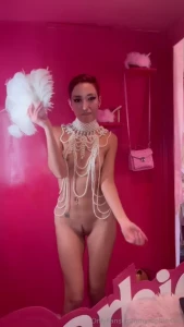 Don t forget to dance a little nude pearls doll fan-tastic glamour