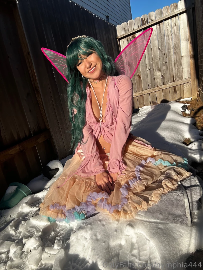I should do more outside things pink fae altmodel snow part 3 