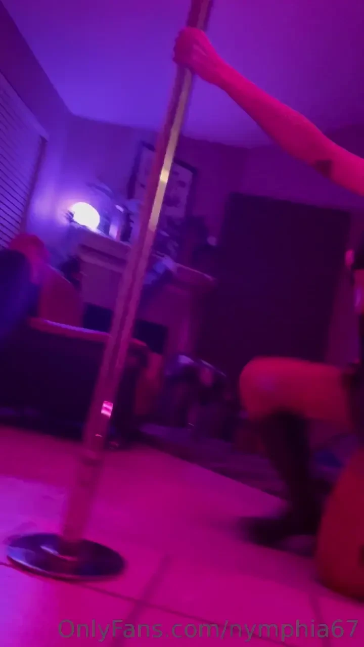 Just a little pole dancing i did at a monster girl party my treat to 
