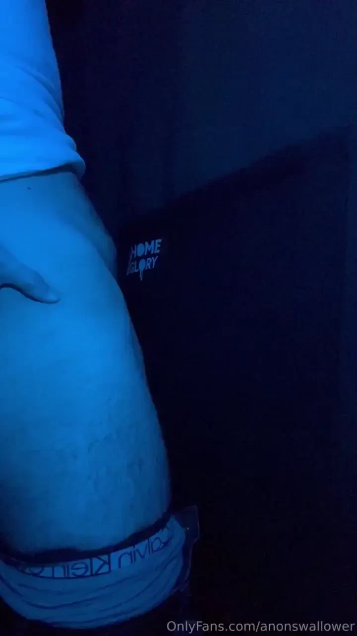 Had a slow sesh with this hung and uncut new guy and he did not 