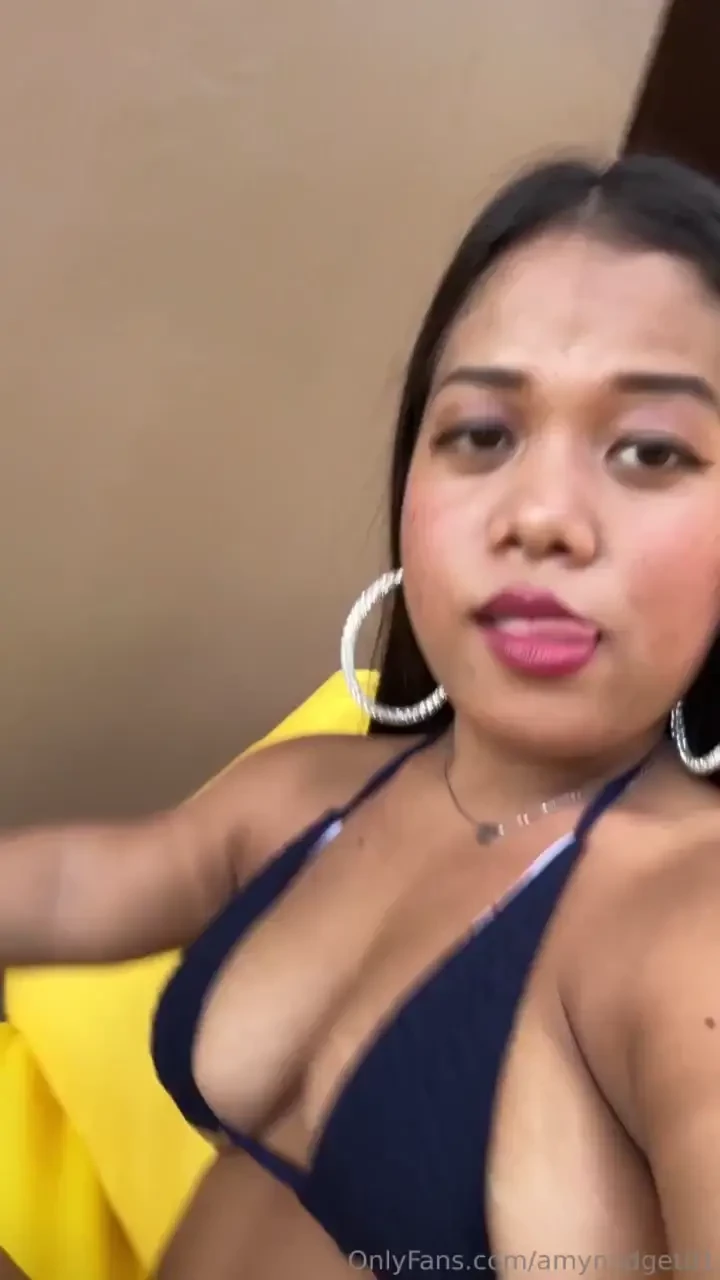 Are you staring because you like what you see 