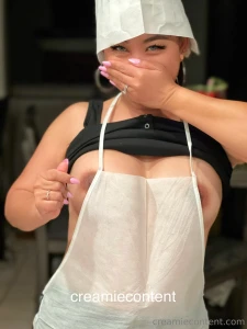 Do you want to help me bake you can help me stuff my little oven full