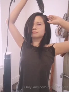 Just a quickie after the shower now finishing up my blow-drying that