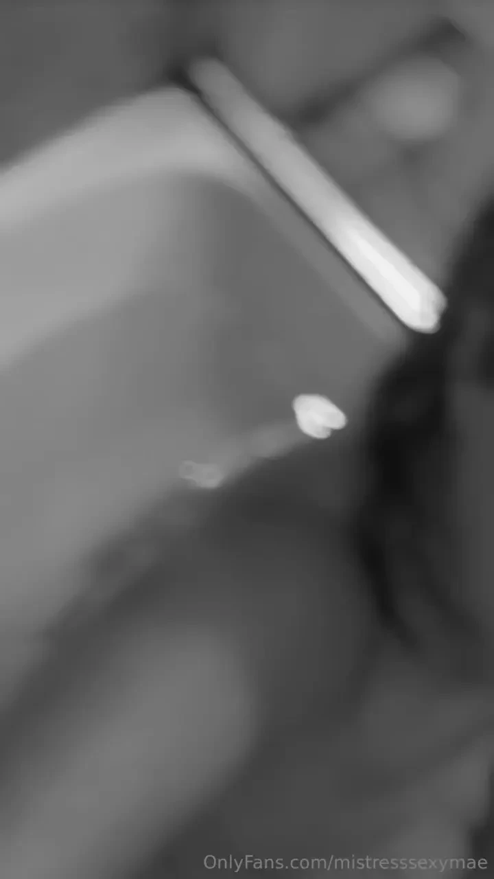 Bath shower live shows available 