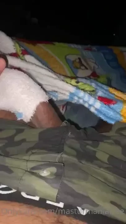 Someone peeps out blackcock visit me at masturmania 