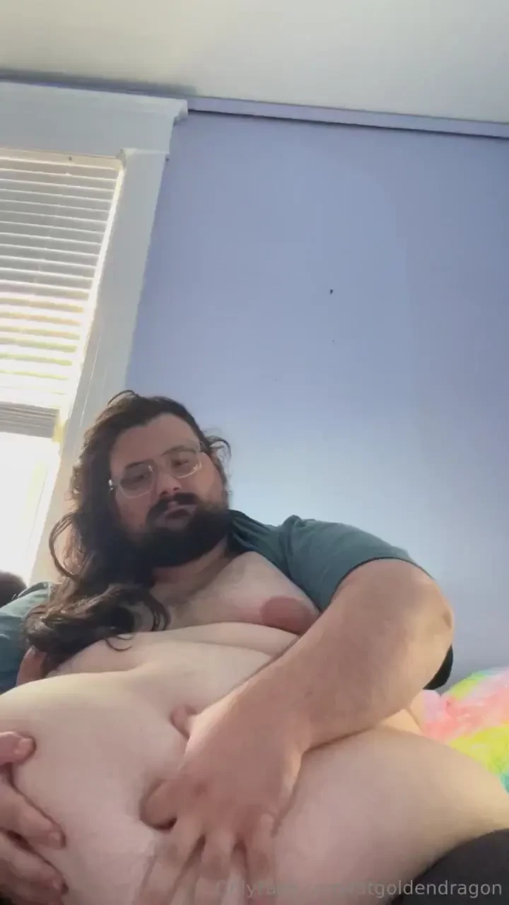Thabk you so much early subs here s a cheeky tummy jiggle vid more to 