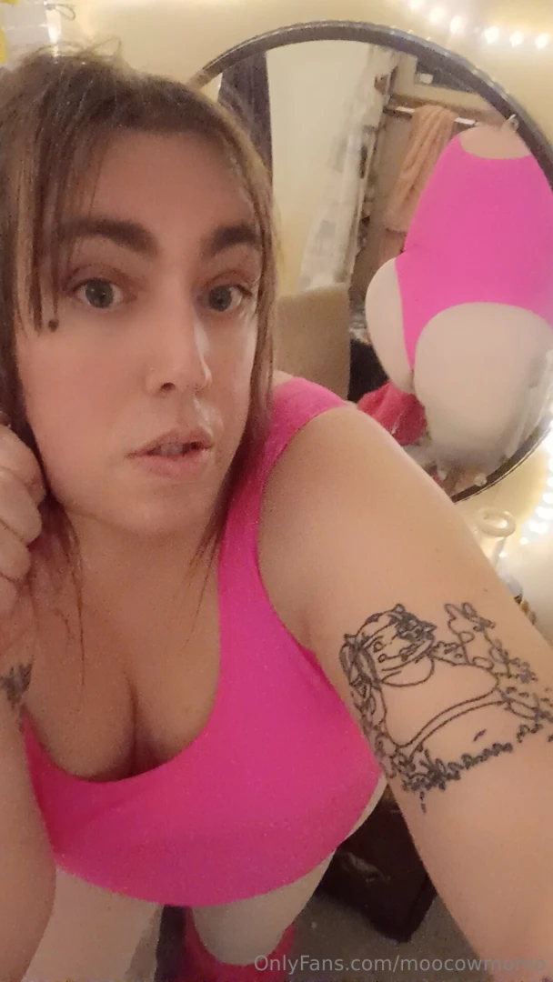 Like my new outfit wanna see it in a video help me make goal and i 