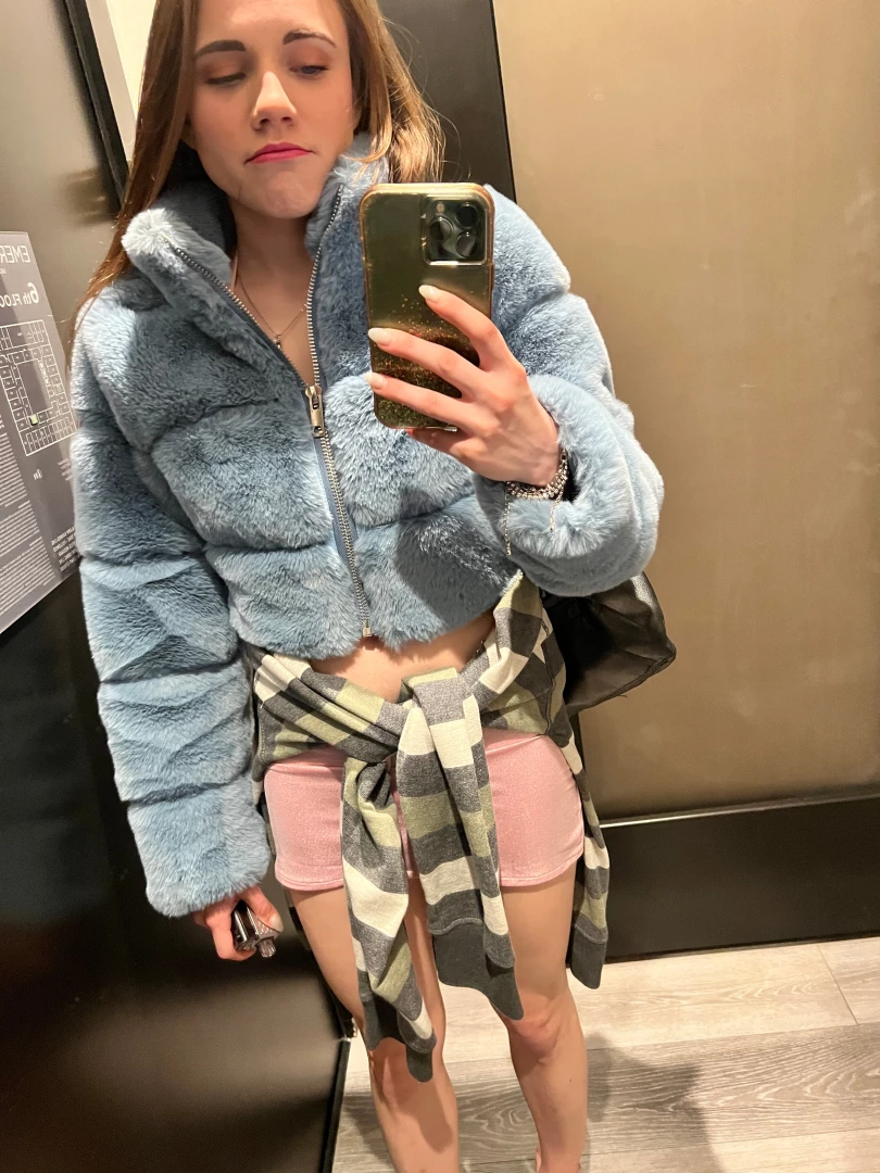 Flashback i had to cover up to leave my hotel but omg i got so crunk 