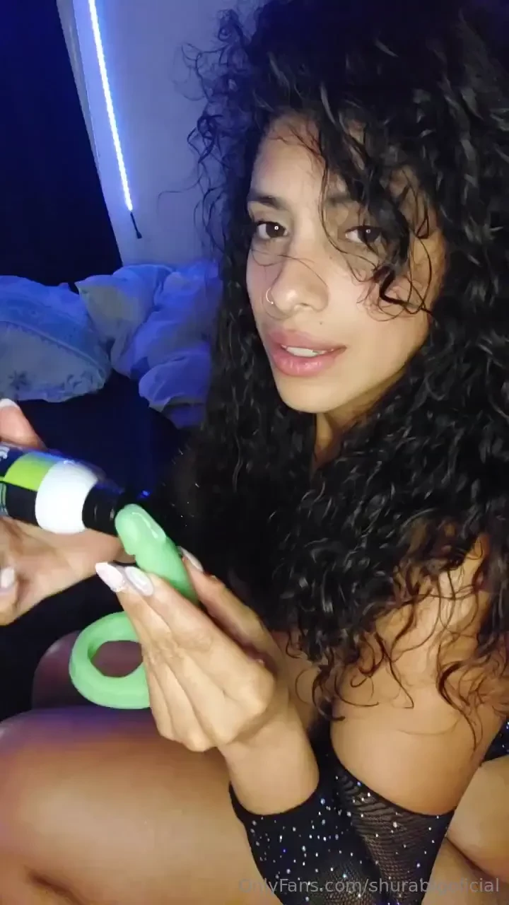 My first anal toys do you want to see how i break my ass 