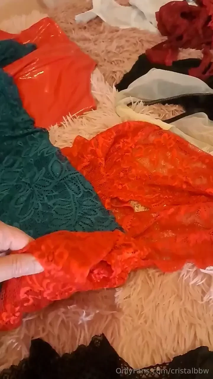 What to wear can you help mommy 