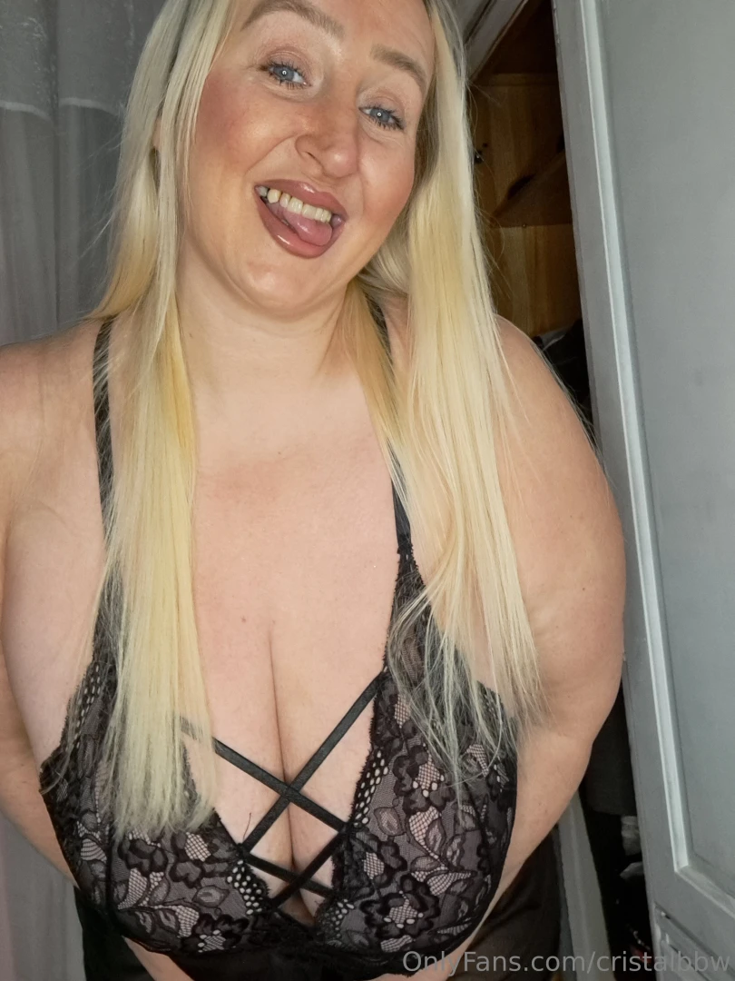 Here s my fat mommy ass surprise at the end 