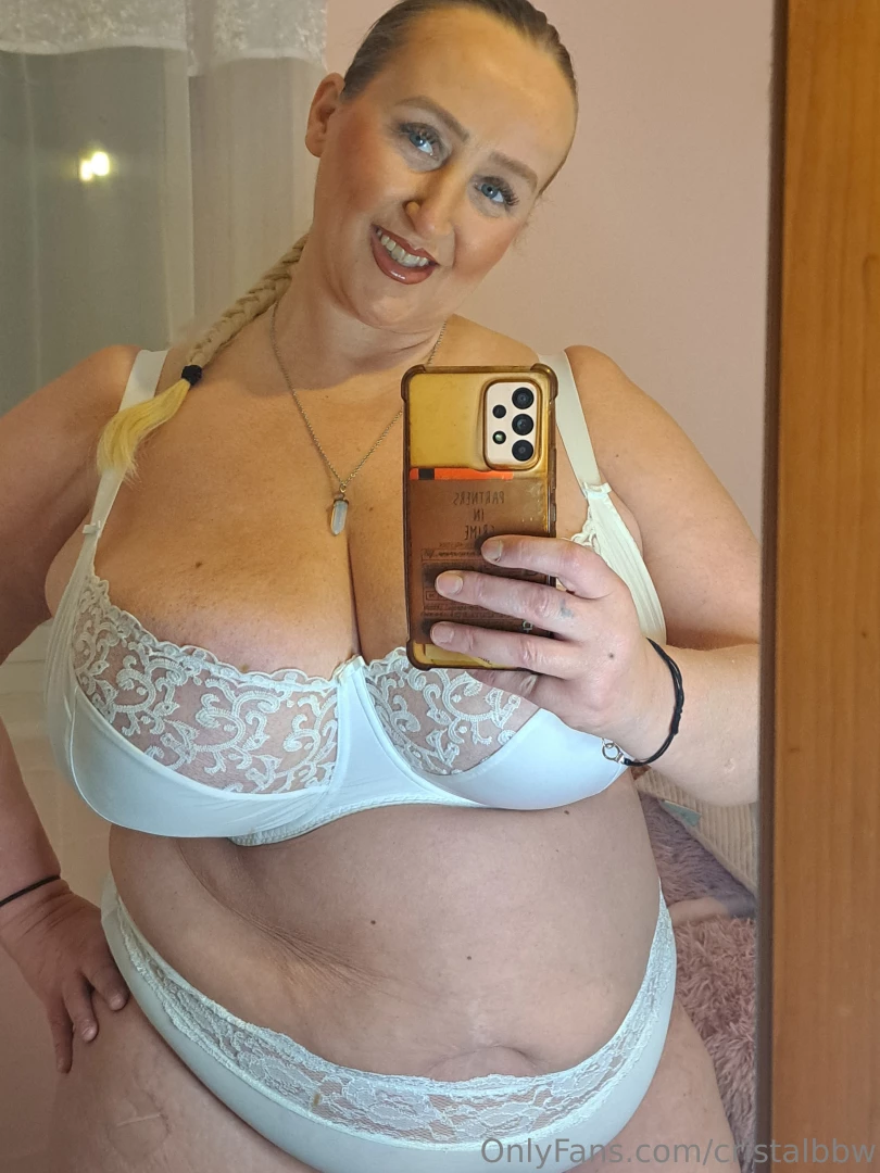 Happy monday from mommy come and message me if you want a present part 2 