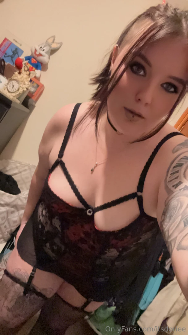 What dyou think of my outfit 