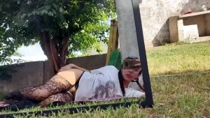 Vienes a hacerme un masajito principalmente en la entrepierna por