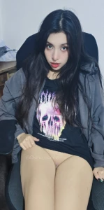 Te molesta si no me pongo ropa interior