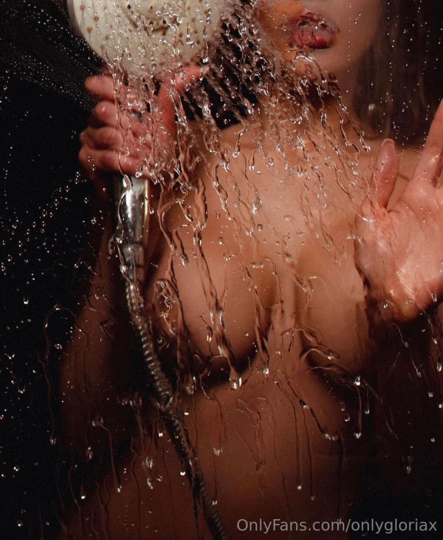 Hey babe it is soo hot in here i m doing custom video record now and i 