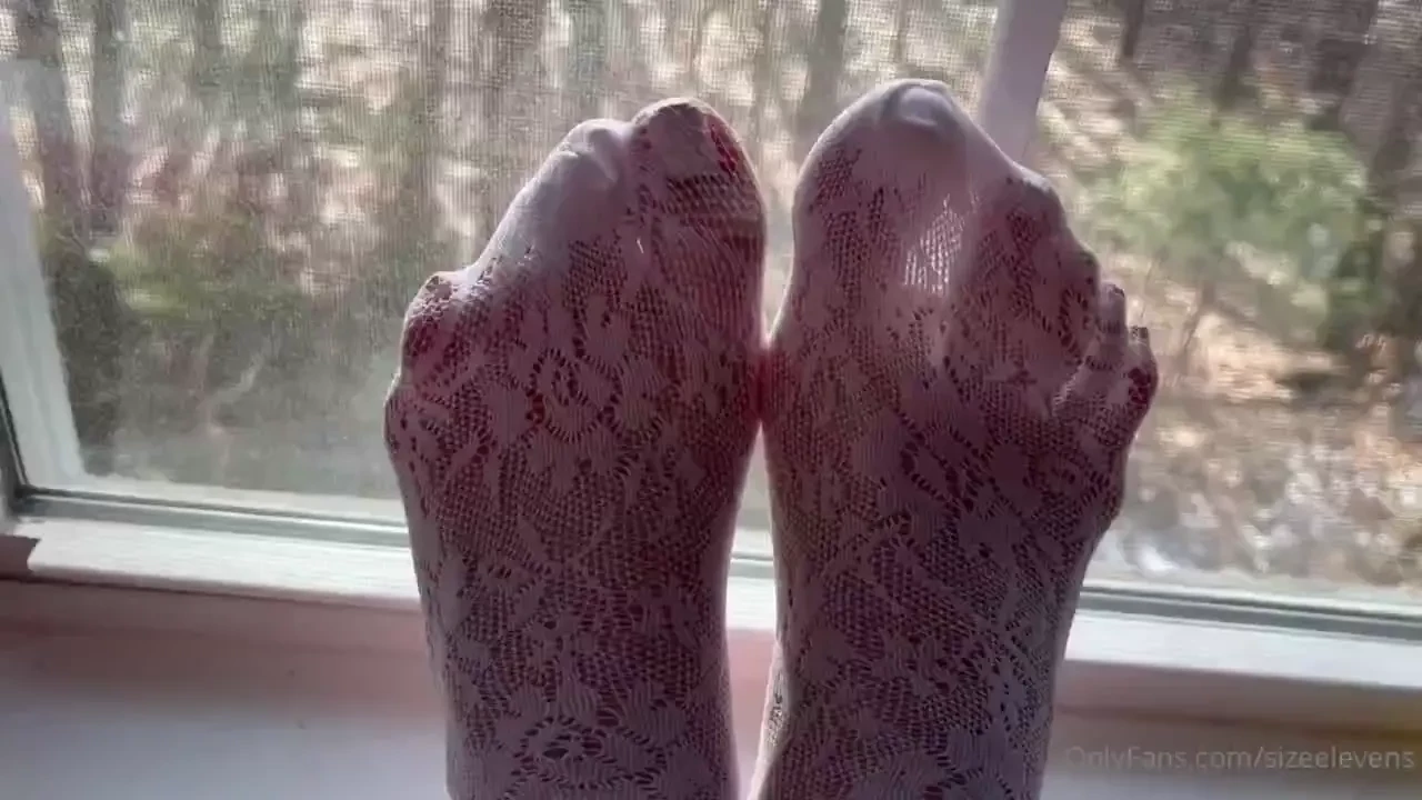 Dainty socks and pretty pussy part 5 
