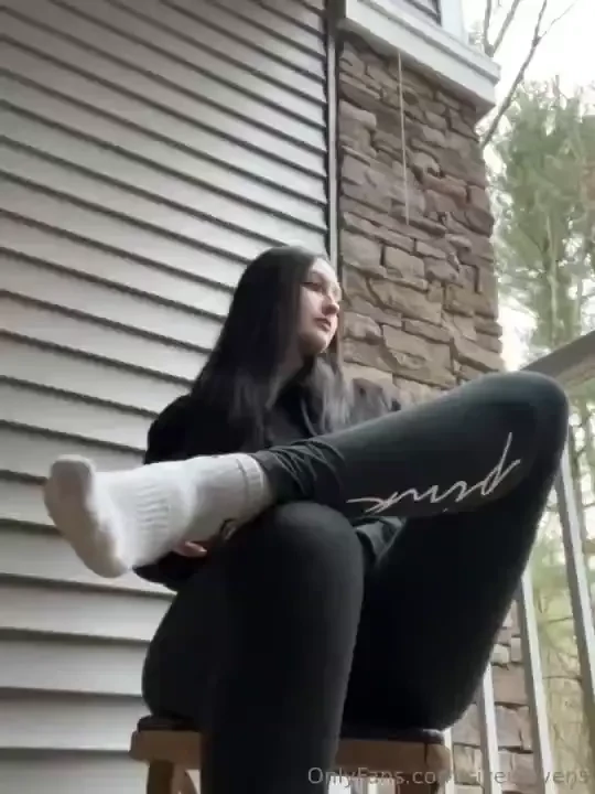 Outside with soft cold soles warm them up for me part 2 