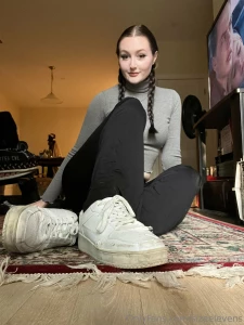 Shoes for sale slippers- 65 stilettos- 50 white work sneakers- 200 part 18