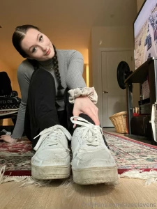 Shoes for sale slippers- 65 stilettos- 50 white work sneakers- 200 part 10