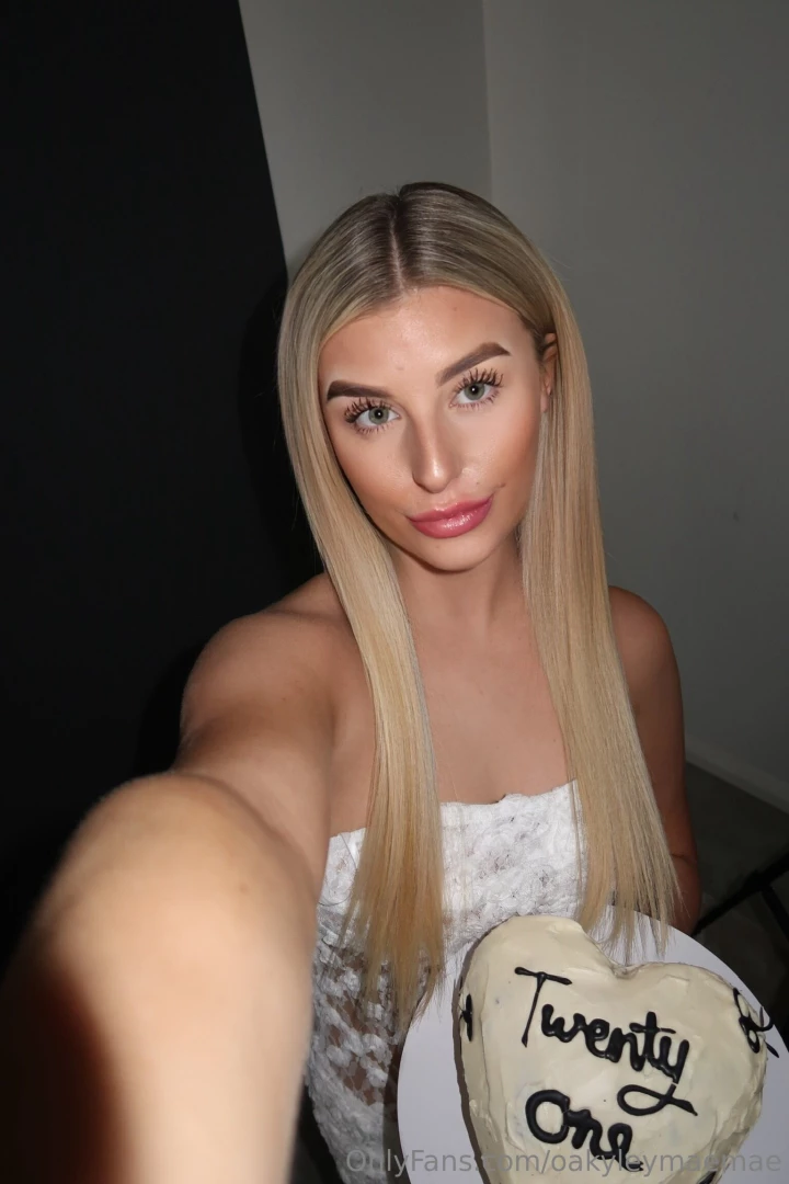 More pics from my at home diy birthday shoot part 6 