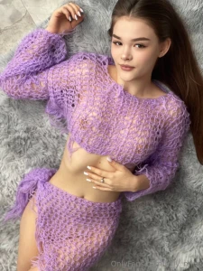 What a lovely outfit to wear at home letting you peek at the outline