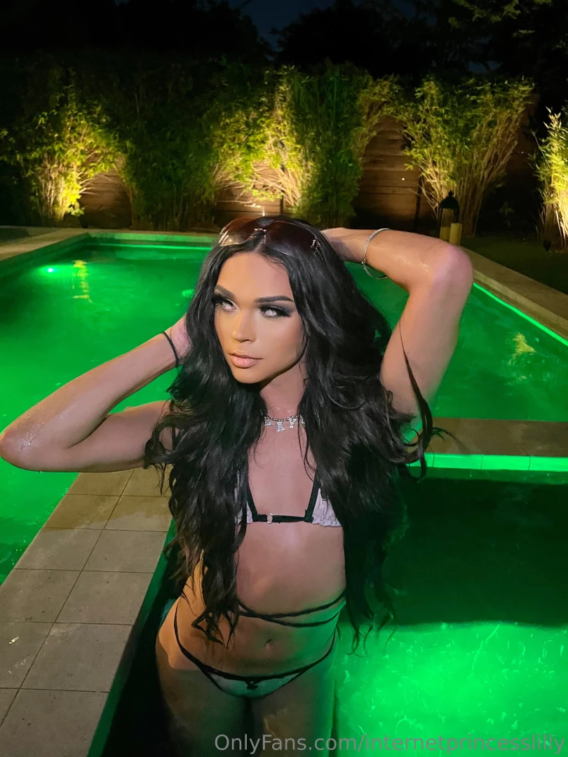 Who would want to hot tub with me 