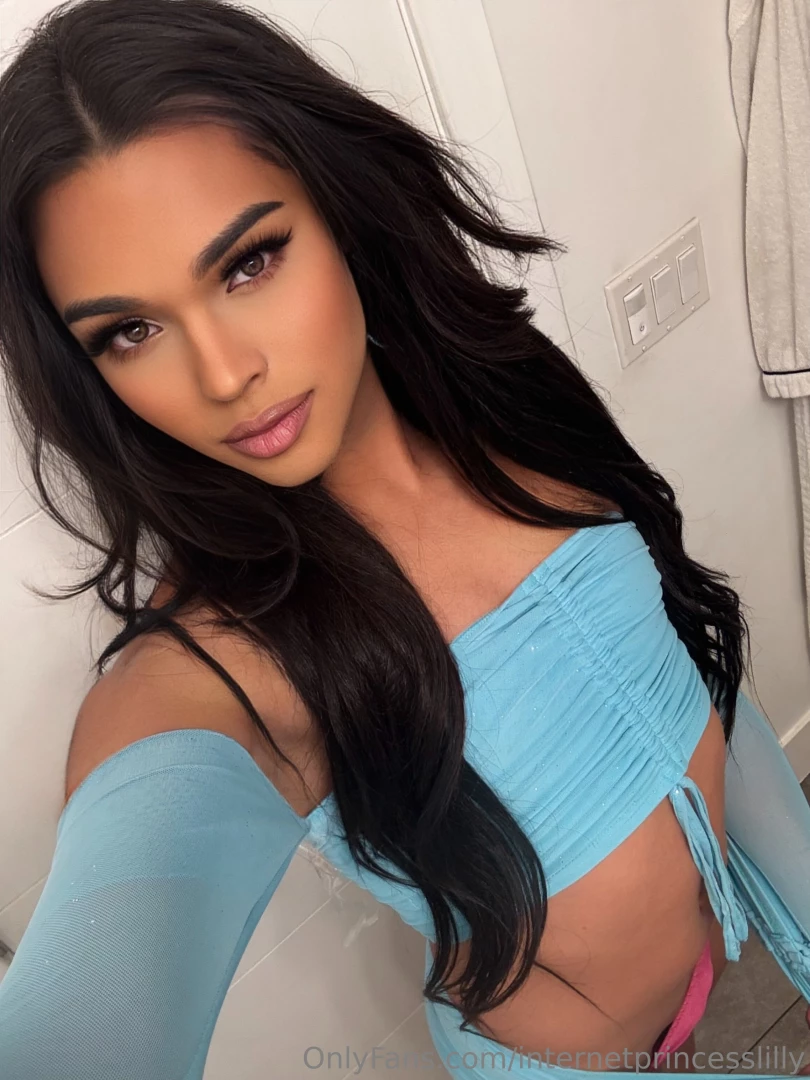 Who wants to see me take it all off part 1 