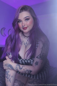 If you jump over to lilaclewdz today sub and turn renew on maybe i ll