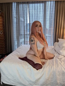 Is this a cute outfit and hair or what part 1