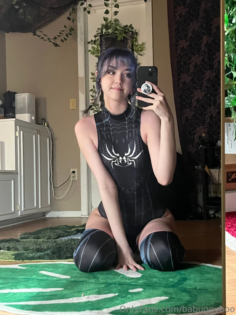 Unrelated to the pictures but i need everyone to know i have finally part 1 