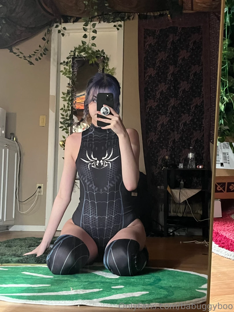 Unrelated to the pictures but i need everyone to know i have finally part 16 