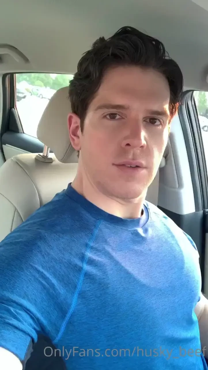 Welcome to my onlyfans hope you enjoy it 