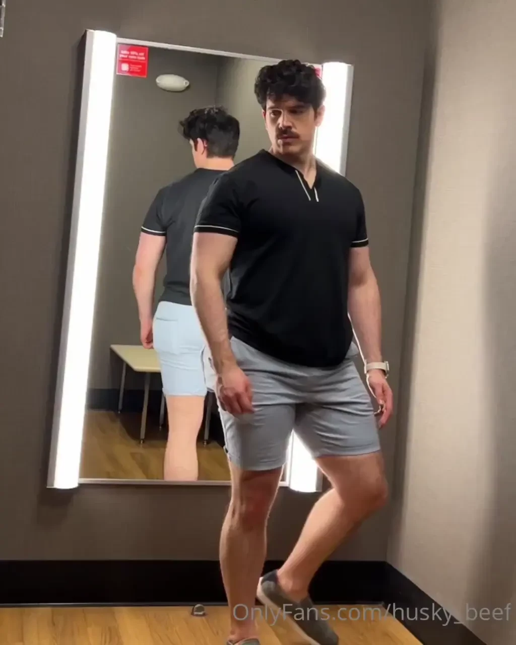 A quick changing room flex 