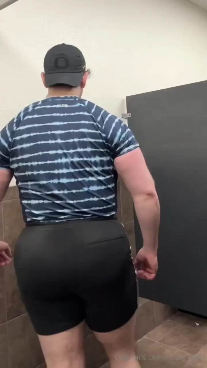 A little gym posing 