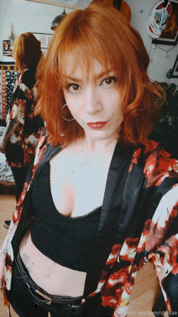Here is my first upload with my kimono soon i ll be posting more don t 