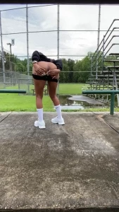 You like this daddy i wish it were you finger fucking my pussy