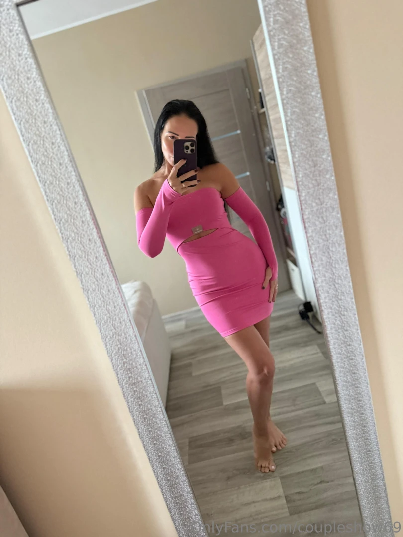 New pink dress do you like that 