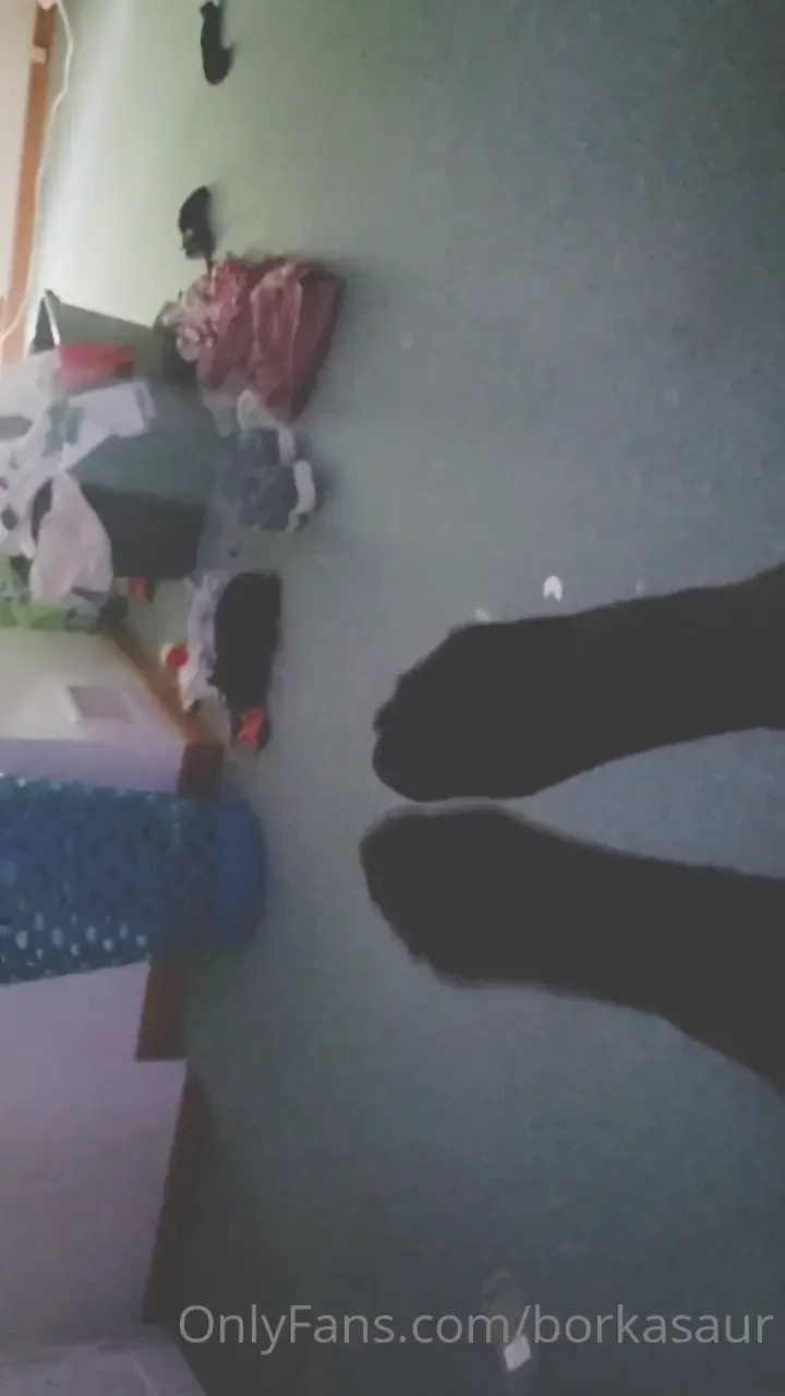 Wanna watch me rub myself and tease u with some nylon tights asmr 