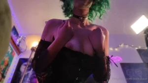 A titty tease for daddy lt 3 i feel like my tiddy looks so much bigger