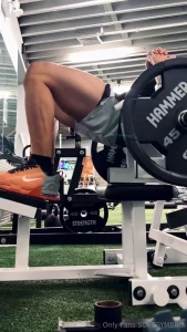 Hey guys gals im here for your pleasure and also to answer any fitness