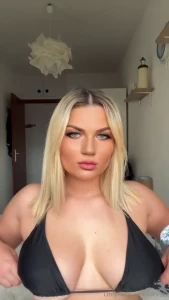 If you guess my breast size i ll be giving you a small gift in my dm s