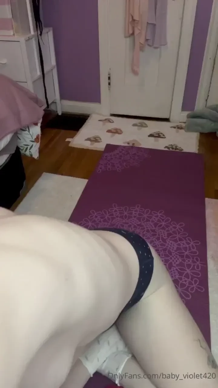 The best way to loosen up your body before a yoga session is of course 