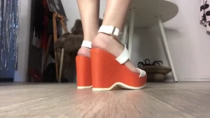 Platform sandals
