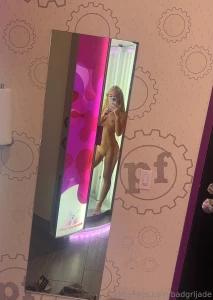 Trying the red lighttt