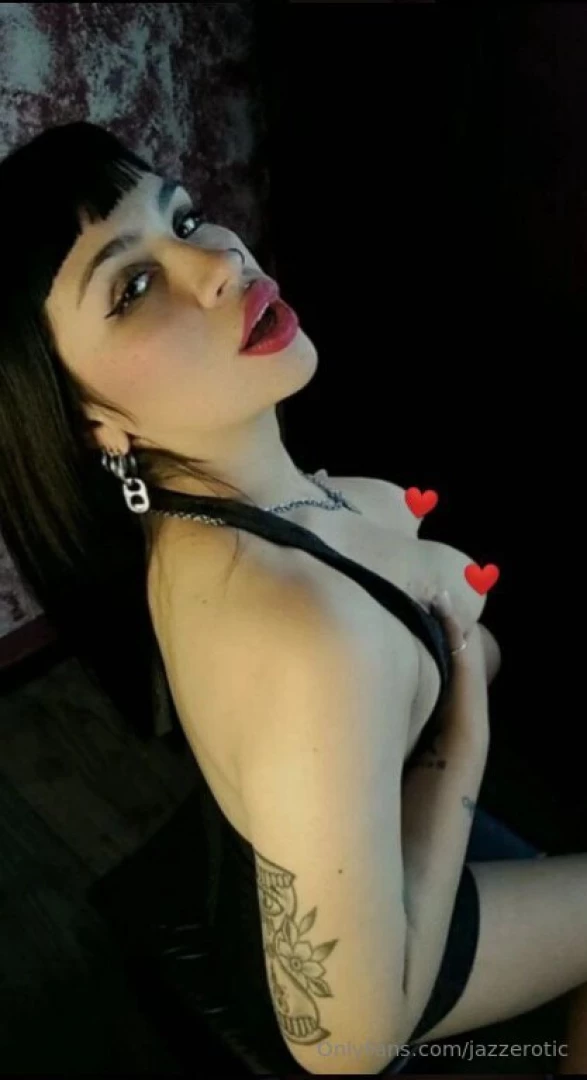 Petiteandstoned petite smol girl pretty feet very bendy want to see part 3 