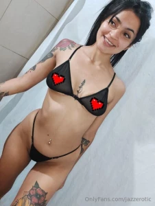 Brunettesexyy i love fetishes show you my feet and play with them i part 1